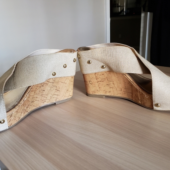 Madden Girl Crossover wedge heel sandal slide - Picture 3 of 5